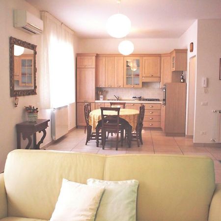 Casa Lu' Villa Viareggio Esterno foto